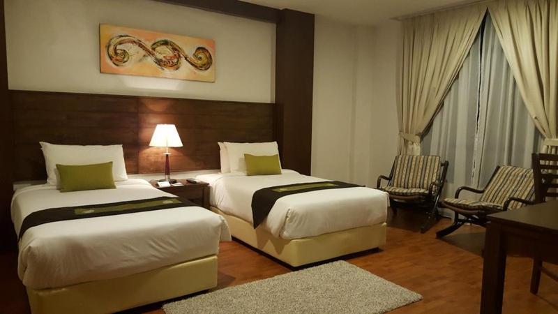Samsuria Beach Apartment Resort Cherating Exteriör bild